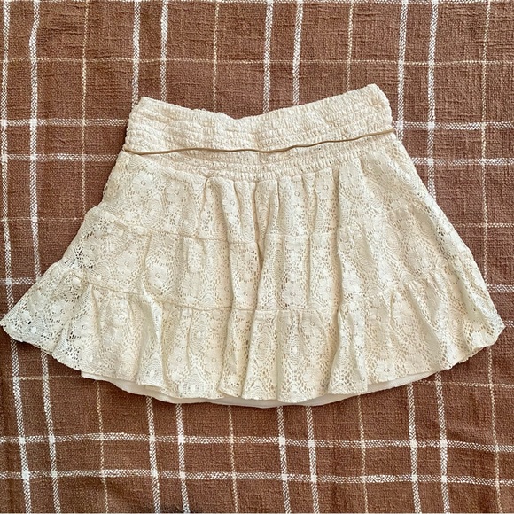 3 piece bundle! 2 Rust Color Raggs II Riches tops with lace Cream Mini Skirt XS! - Picture 4 of 14